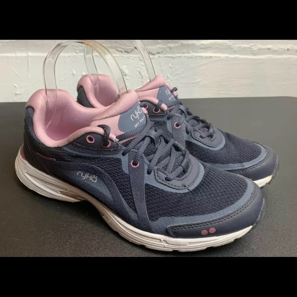 Ryka Sky Walk Fit Women’s Size 6.5M Walking Shoes Sneakers Athletic Pink & Grey
